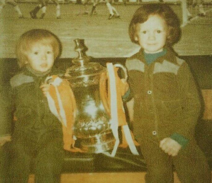 554454_10150963842833690_1289003984_n